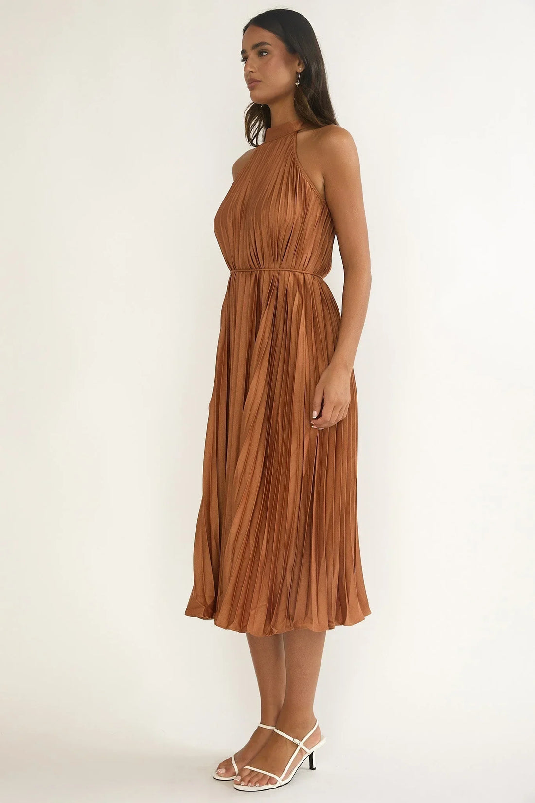 Sharaya Pleated Midi Dress Mocha