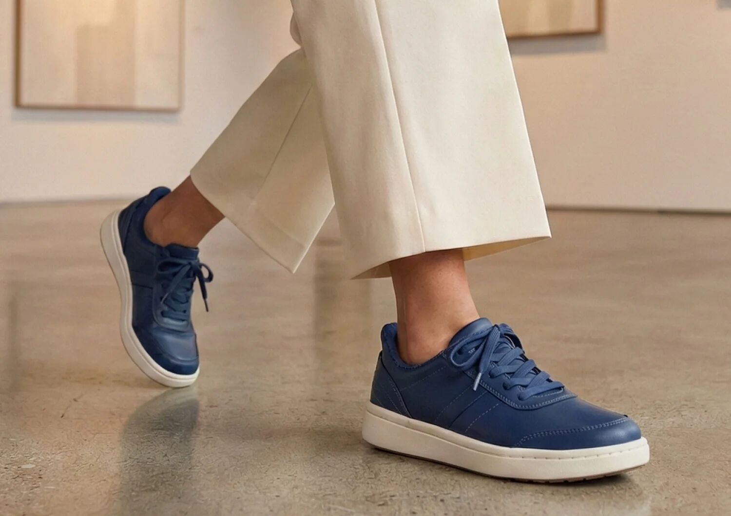 Wander Hands-Free - Navy